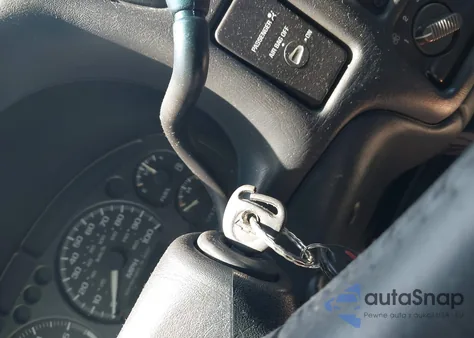 2003 Chevrolet S-10 Ls из США, поврежденный, VIN 1GCCT19X938129158